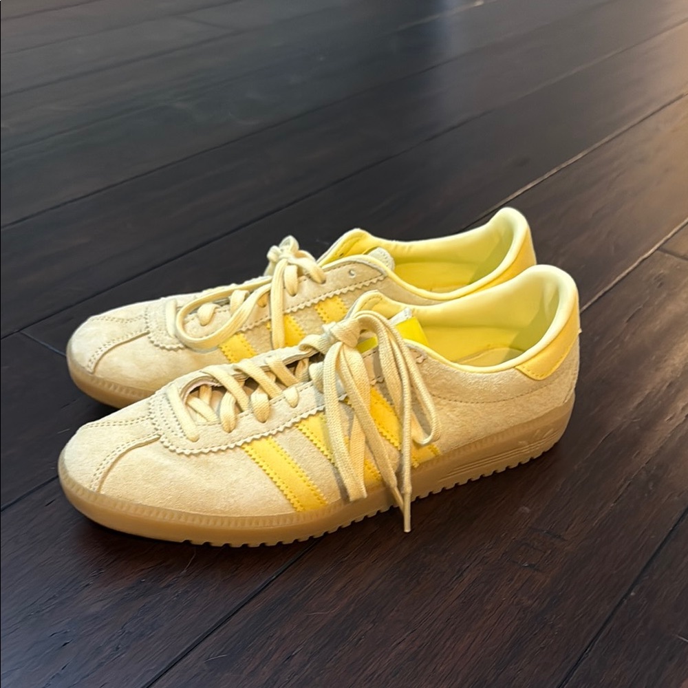 Adidas Yellow and Cream Sneakers